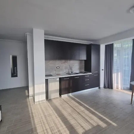 Azra By Alezzi Beach Resort Apartment *